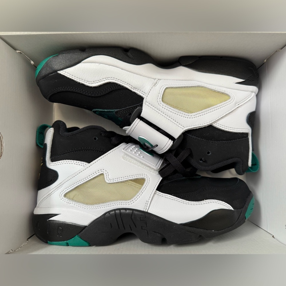 Nike Air Diamond Turf 2025